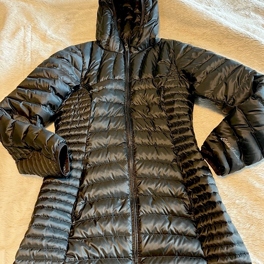 Eddie Bauer small down coat black size small
